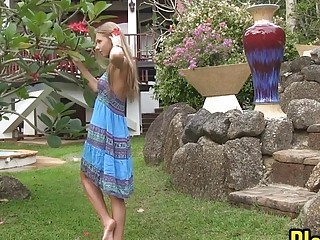Striptease In Thailand By A Blonde