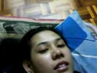 Indonesian chick uploaded her sex tape 