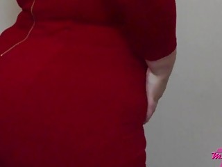 BBW shows off her fat ass while in heels